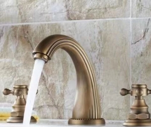 Balneum Bronz Antik pultra szerelhető mosdócsaptelep