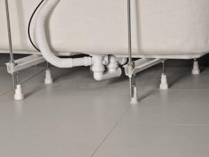 Kád le/túlfolyószett 570mm bovdenes, kerek és krómozott fedél