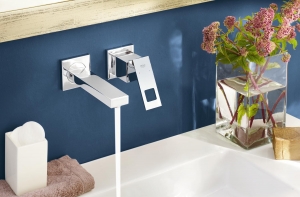 Grohe Eurocube falsík alatti, egykaros kádtöltő csaptelep