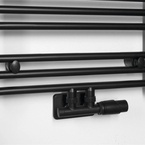 Bruckner ALBRECHT radiátor, középső bekötéssel, 500x1250 mm, 525 W, matt fekete (600.114.6)