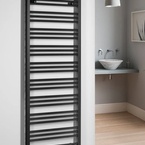 Bruckner ALBRECHT radiátor, középső bekötéssel, 600x1570 mm, 765 W, matt fekete (600.118.6)