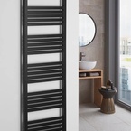 Bruckner GRUNT fürdőszobai radiátor, középső bekötés, 500x1610 mm, 776 W, matt fekete (600.123.6)