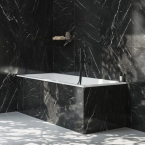 es061-black-pouziti01.jpg
