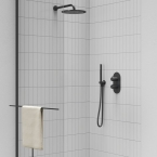 es063-black-pouziti01.jpg
